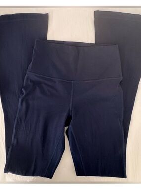 Lululemon | Align HR Mini-Flared Pant 32” | Sz 6 | True Navy | EUC